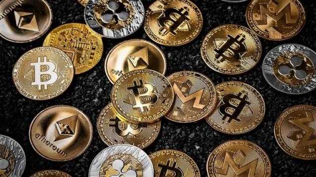 العملات الرقمية تتضاعف بأكثر من 400% وبيتكوين تتجاوز حاجز 68 ألف دولار