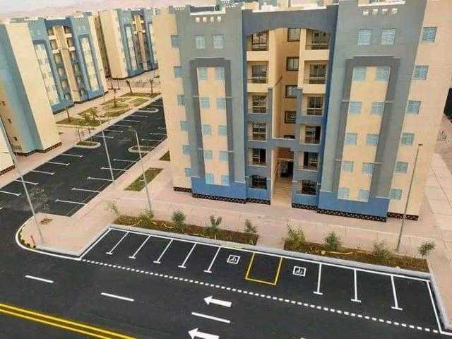 وزير الإسكان يتابع المشروعات الجارية بمدينتي قنا الجديدة وغرب قنا