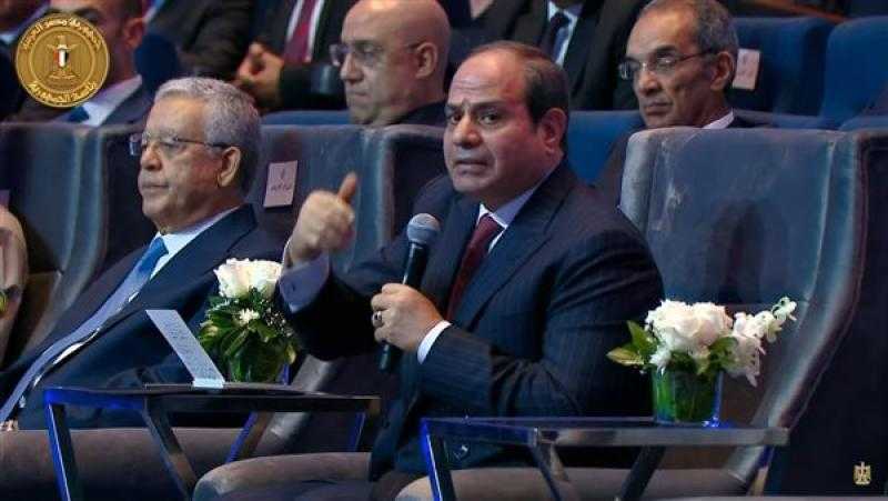 الرئيس السيسي: استغرقنا 25 ألف ساعة عمل لإنجاز حقل ظهر