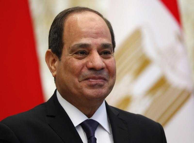 الرئيس السيسي: مصر تنفذ مشروعات طموحة للنقل المتوافق مع البيئة