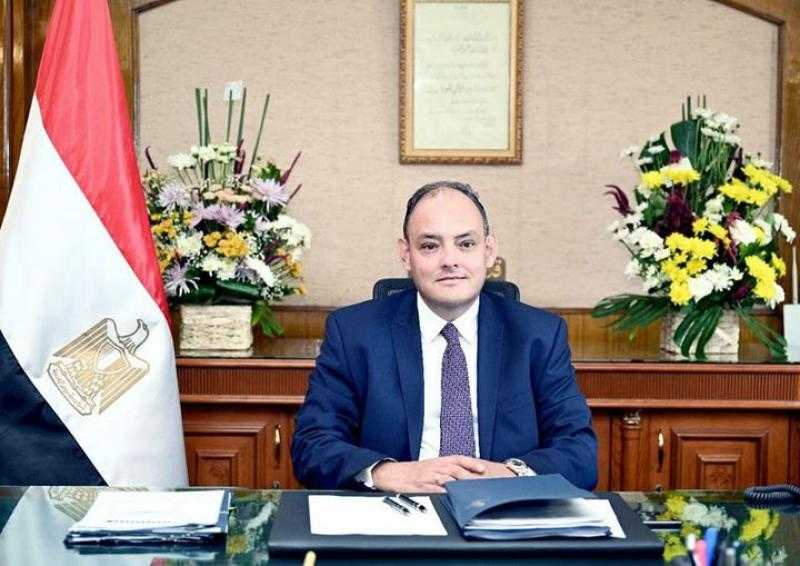 وزير الصناعة يؤكد أهمية دور مصلحة الرقابة في الإشراف ومتابعة المصانع