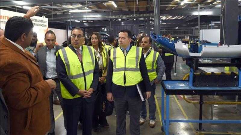 رئيس الوزراء يؤكد إمكانية تطبيق النموذج الجنوب إفريقي لصناعة السيارات في مصر
