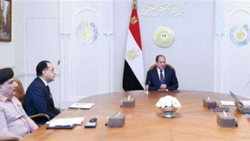 الرئيس السيسي يطلع على جهود تفعيل المشروع القومي «مستقبل مصر» ومشروعات أخرى