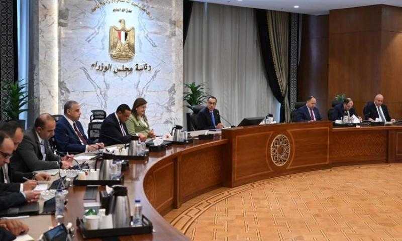 رئيس الوزراء يتابع الموقف التنفيذي لبرنامج التنمية المحلية بصعيد مصر