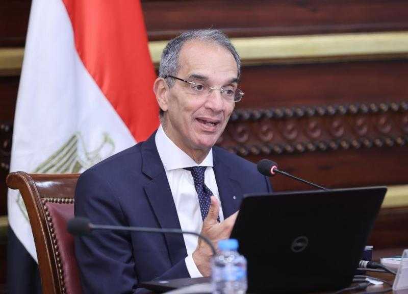 وزير الاتصالات: تشغيل خدمة (eSIM) في مصر خلال شهرين