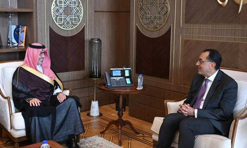 رئيس الوزراء يؤكد الحرص على دعم الاستثمارات السعودية في مصر