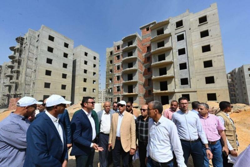 وزير الإسكان يتفقد موقف تنفيذ وحدات المبادرة الرئاسية ”سكن لكل المصريين” بمدينة بدر