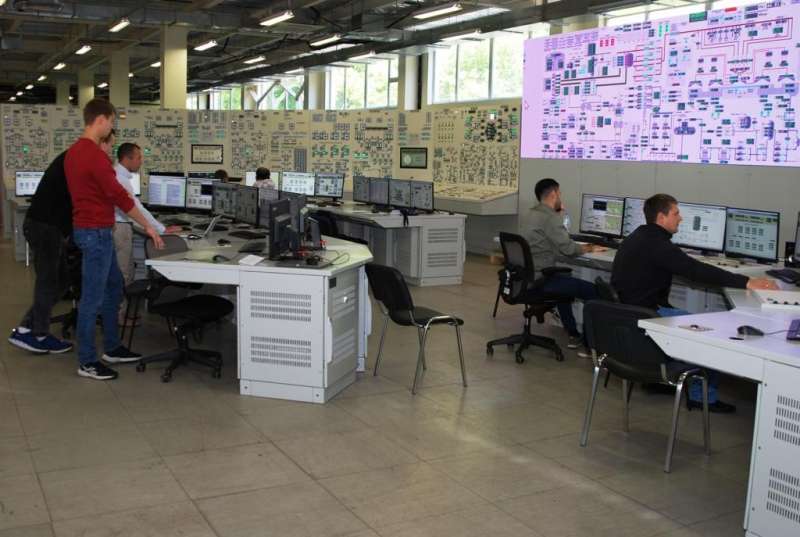 روساتوم: تسليم جهاز محاكاة شامل لتدريب فريق العمل إلى محطة أكويو النووية