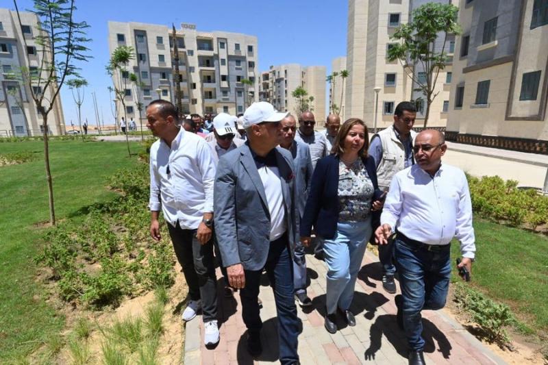 وزير الإسكان يتفقد عمارات سكن كل المصريين - أرشيفية