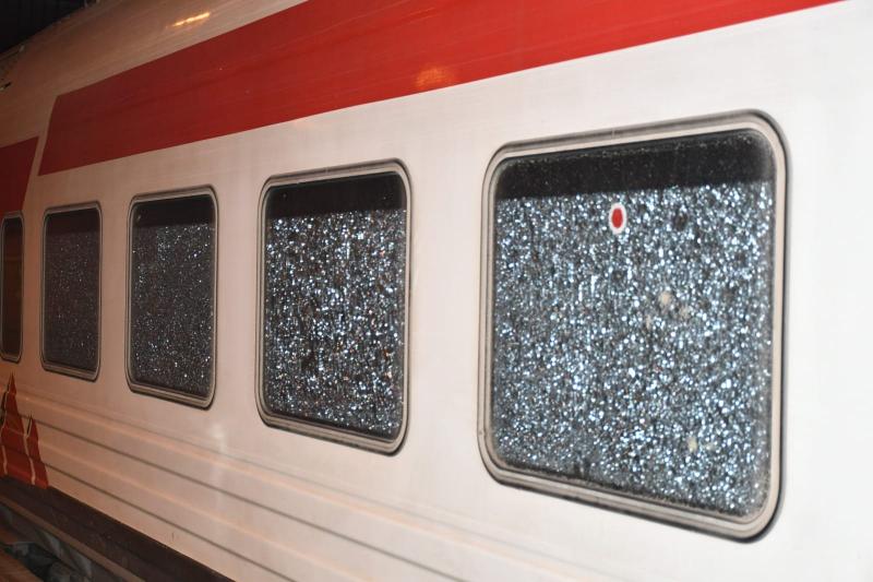 «النقل» تستنكر رشق قطار «مطروح/ القاهرة» بالحجارة