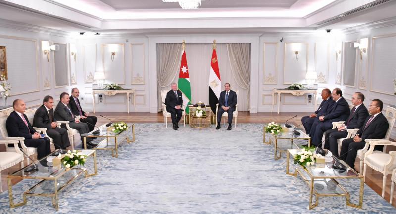 الرئيس السيسي وملك الأردن يتطلعان لتعزيز العلاقات اقتصاديًا وتجاريًا