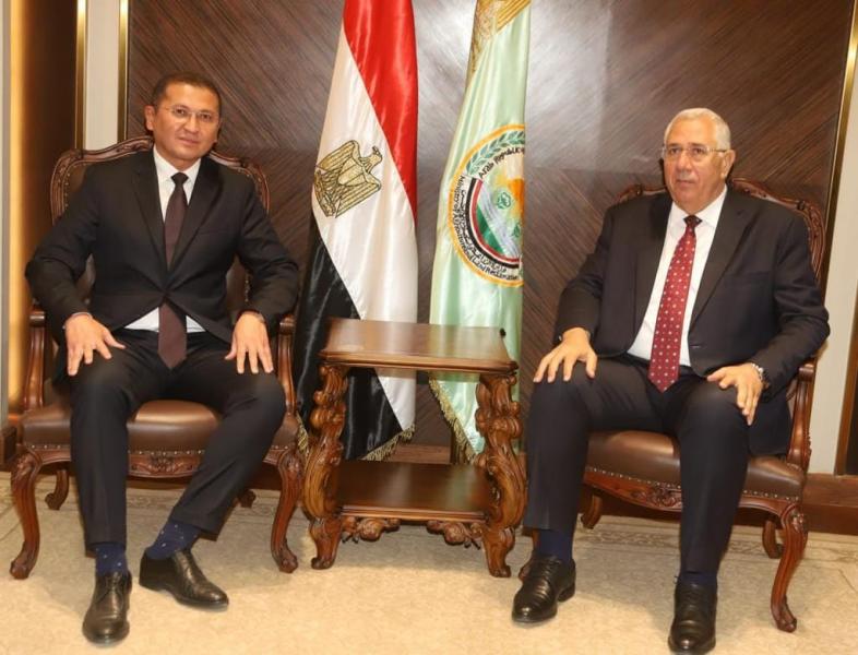 وزير الزراعة وسفير أوزبكستان بالقاهرة