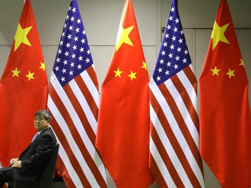 الصين وأمريكا يبحثان العلاقات الاقتصادية والتجارية