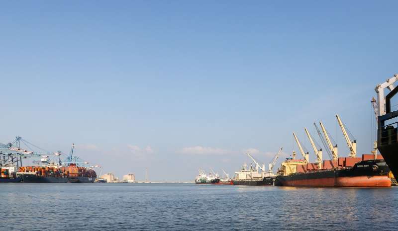 ميناء دمياط يستقبل 59300 طن من البضائع