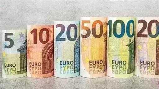 تراجع العملة الأوروبية.. سعر اليورو اليوم الأحد في البنوك تراجع العملة الأوروبية.. سعر اليورو اليوم الأحد في البنوك