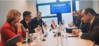 مصر تناقش مقترح بمشاركة روسيا في إنشاء مركز لوجيستي للحبوب