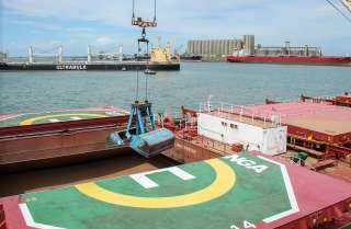 تضم ذرة وحديد.. ميناء دمياط يستقبل 47187 طنًا من البضائع