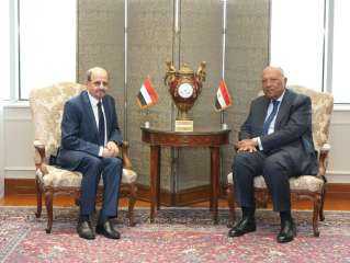 مصر واليمن تبحثان تعزيز التعاون الاقتصادي والأوضاع في البحر الأحمر