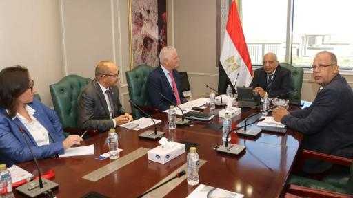 وزير الكهرباء يبحث مع تحالف رينيرجي جروب بارتنرز إنشاء مشروع متكامل للطاقات... وزير الكهرباء يبحث مع تحالف رينيرجي جروب بارتنرز إنشاء مشروع متكامل للطاقات المتجددة