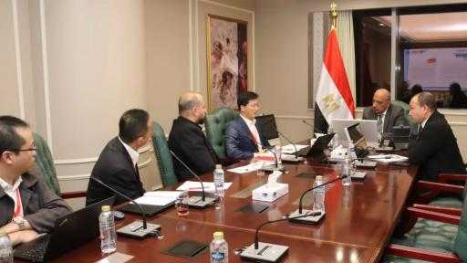 وزير الكهرباء يبحث مع مجموعة CSGI الصينية التعاون بمجالات دمج الطاقات المتجددة وزير الكهرباء يبحث مع مجموعة CSGI الصينية التعاون بمجالات دمج الطاقات المتجددة