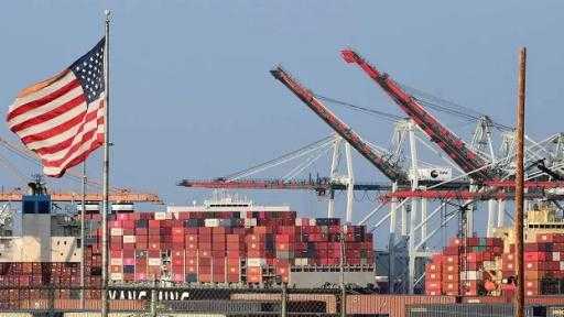 انكماش العجز التجاري الأمريكي لأدنى مستوياته منذ 2009 انكماش العجز التجاري الأمريكي لأدنى مستوياته منذ 2009