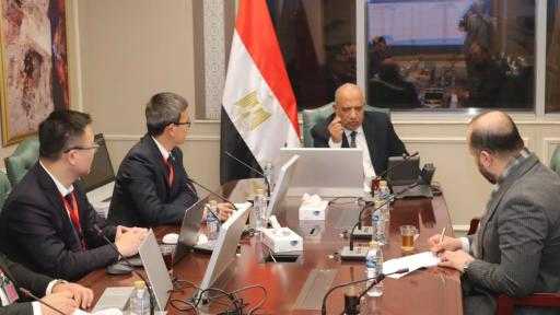 وزير الكهرباء يبحث مع صاني الصينية التعاون بتصنيع توربينات الرياح وزير الكهرباء يبحث مع صاني الصينية التعاون بتصنيع توربينات الرياح