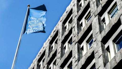 المركزي السويدي يثبت أسعار الفائدة للمرة الرابعة على التوالي المركزي السويدي يثبت أسعار الفائدة للمرة الرابعة على التوالي