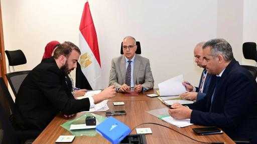 وزير الري يُناقش طلبات تغطية عدد من الترع في الدقهلية وكفر الشيخ وزير الري يُناقش طلبات تغطية عدد من الترع في الدقهلية وكفر الشيخ